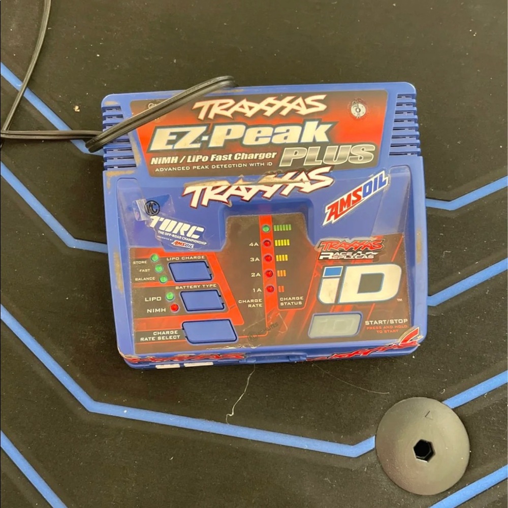 traxxas universal battery charger